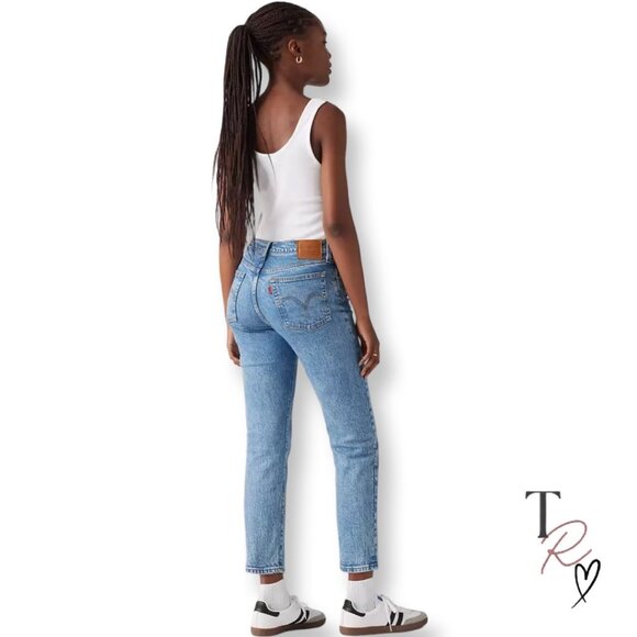 Levi’s Premium Denim Wedgie Straight Leg Button Fly Jeans Size 26 Waist - Picture 1 of 13